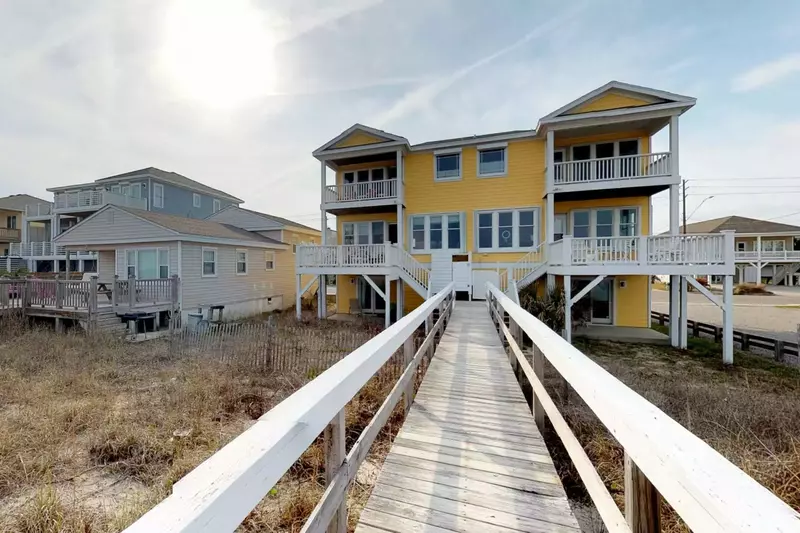 Private boardwalk to the beach.