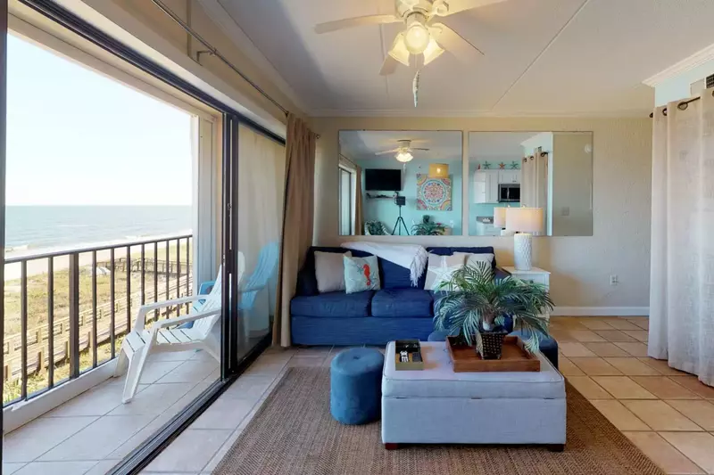 Main living area beautiful view of the ocean