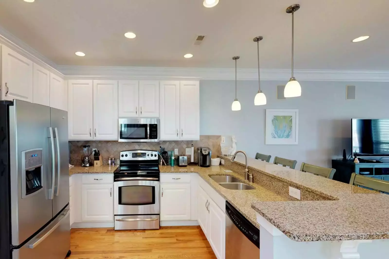 The kitchen is well equipped to feed the entire crew.