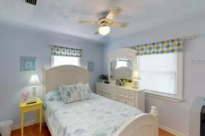 The master has a queen bed with plenty of space for 2.