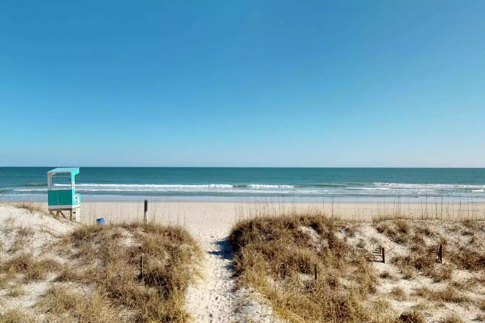 The main beach access has a lifeguard station close by.