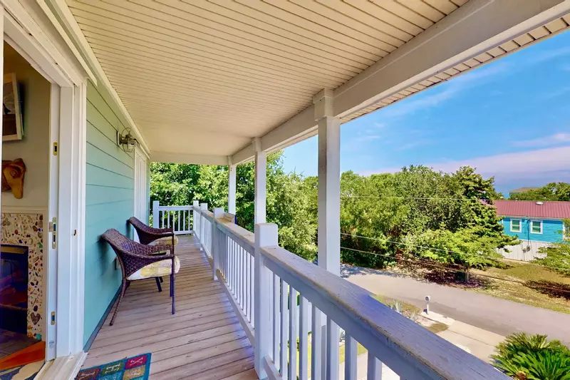 Relax on one of the 5 decks and porches at Tranquility Base
