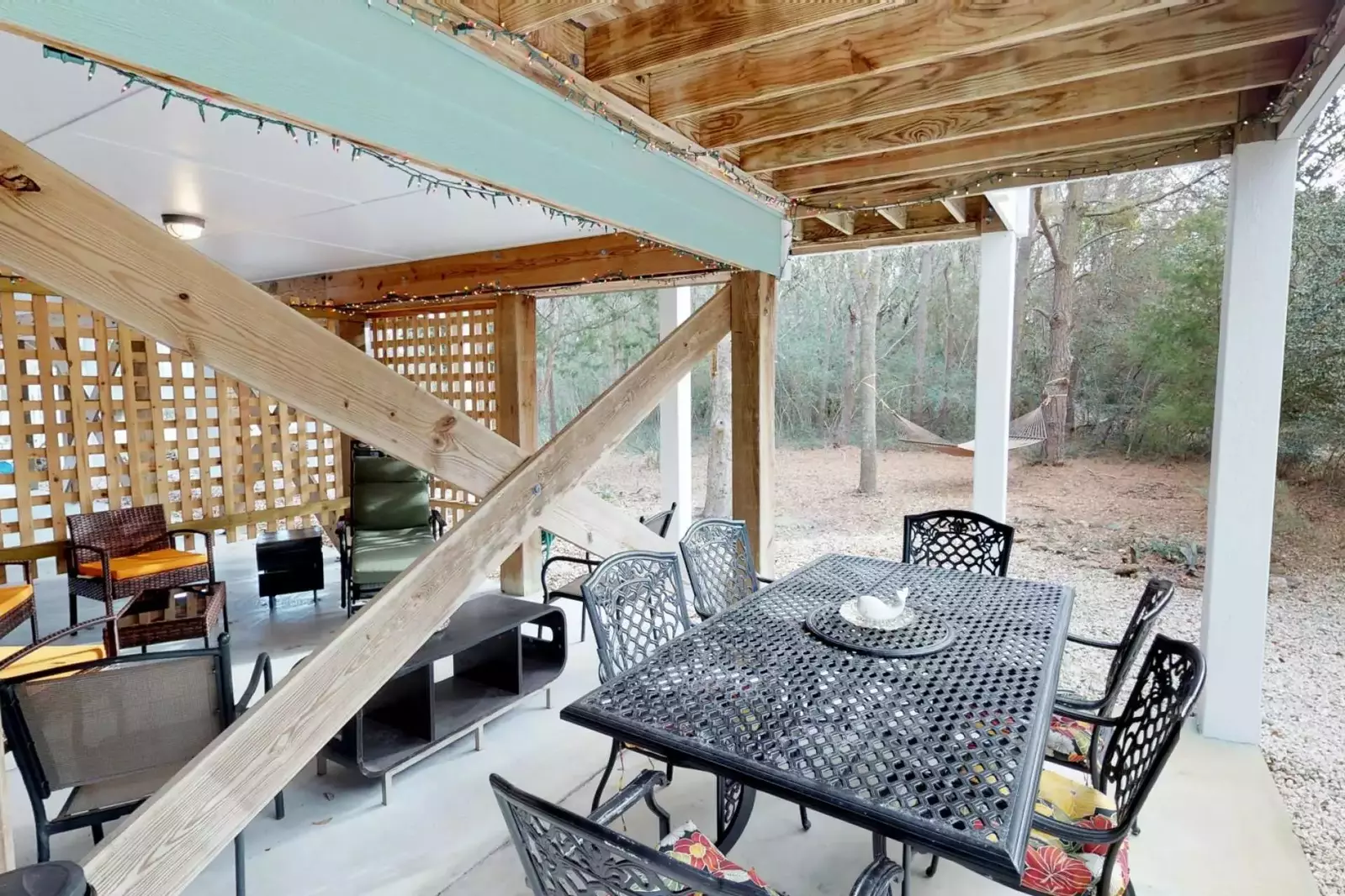 Enjoy the hammock under big live oaks and pine trees.