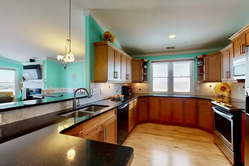 Fully stocked gourmet kitchen with all the tools to make that special dinner for groups large and small.