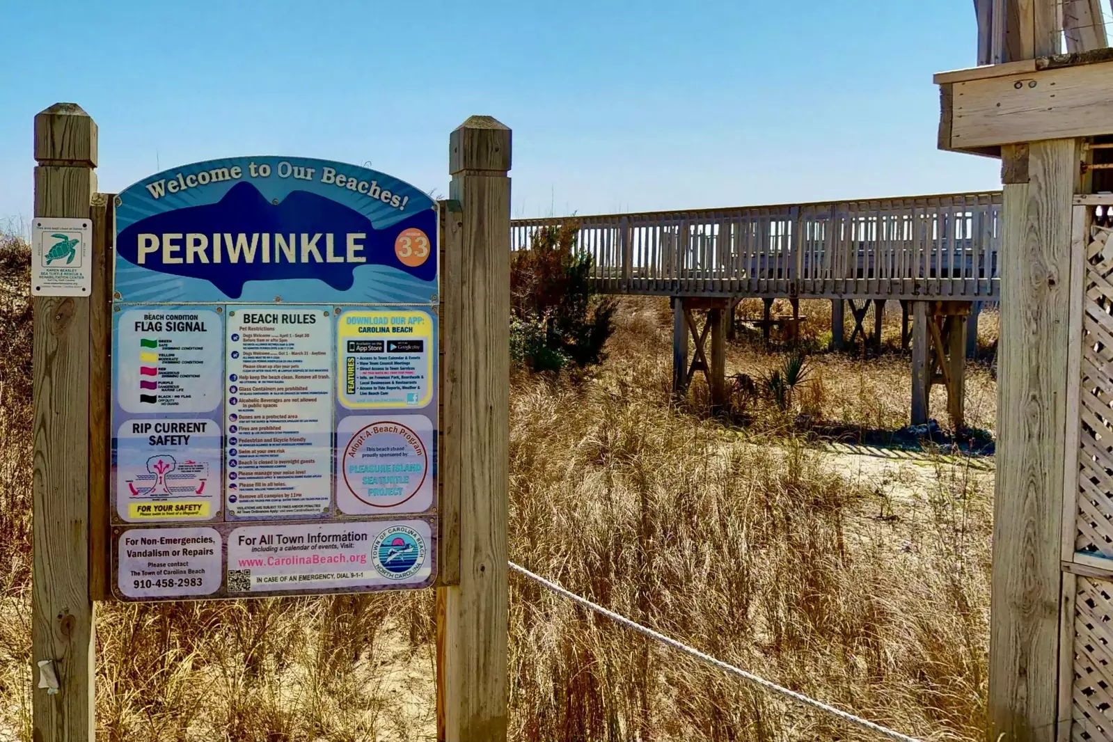 The Periwinkle beach access is close by