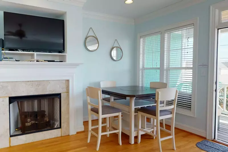 An additional sitting area is available.