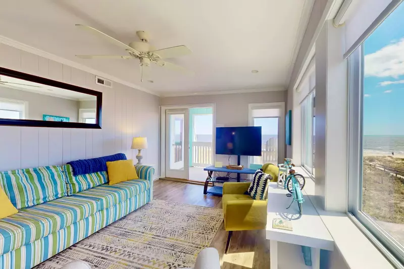 How many living room windows can you see the ocean from? All of them!