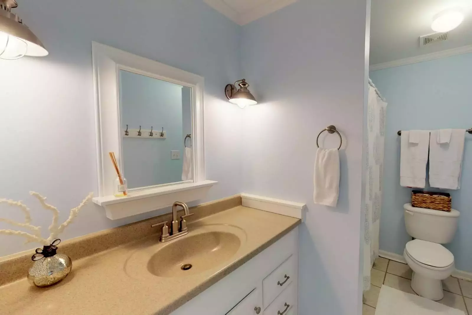 Full bathroom on the bottom floor