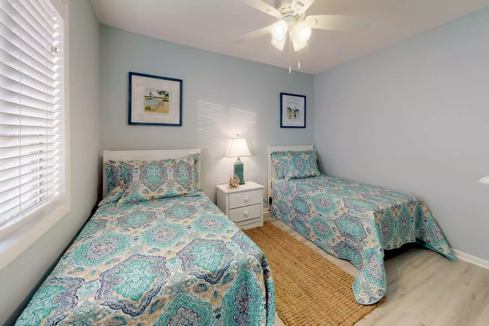 The second bedroom has 2 comfortable twin beds