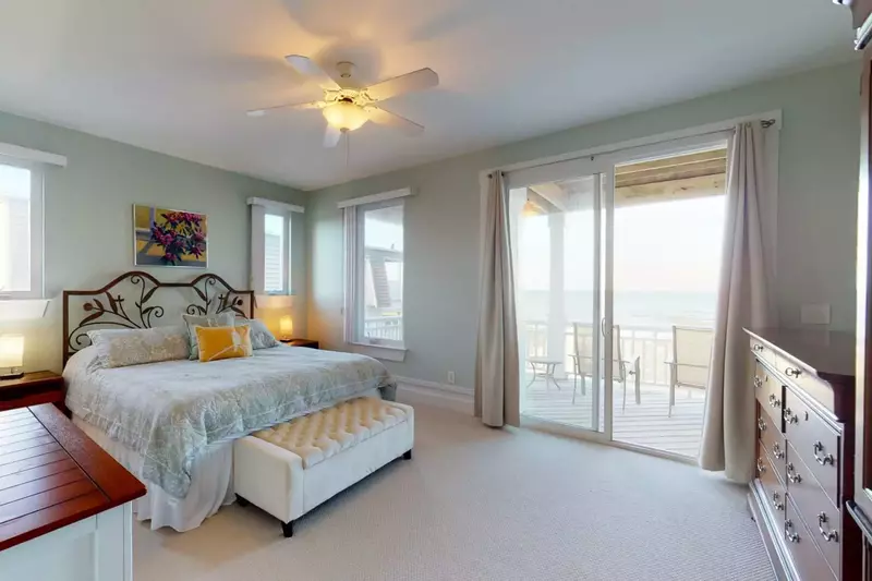 Top Floor owners suite has fantastic ocean views with a large deck.