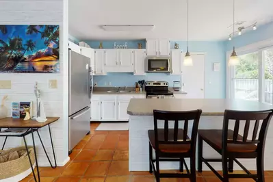 Tipsea Toes has an open design and a spacious kitchen