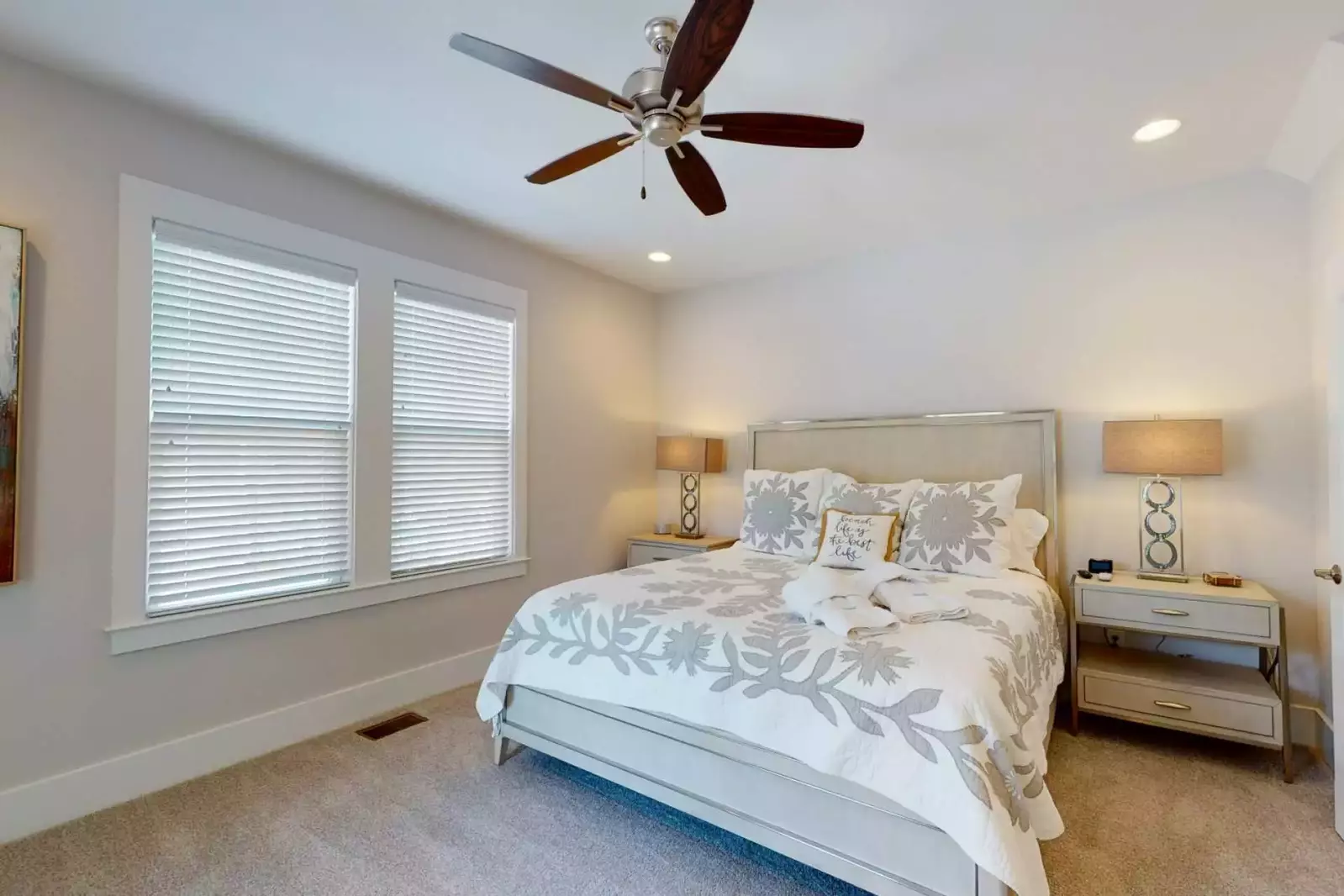 2nf floor master is has plenty of room and light