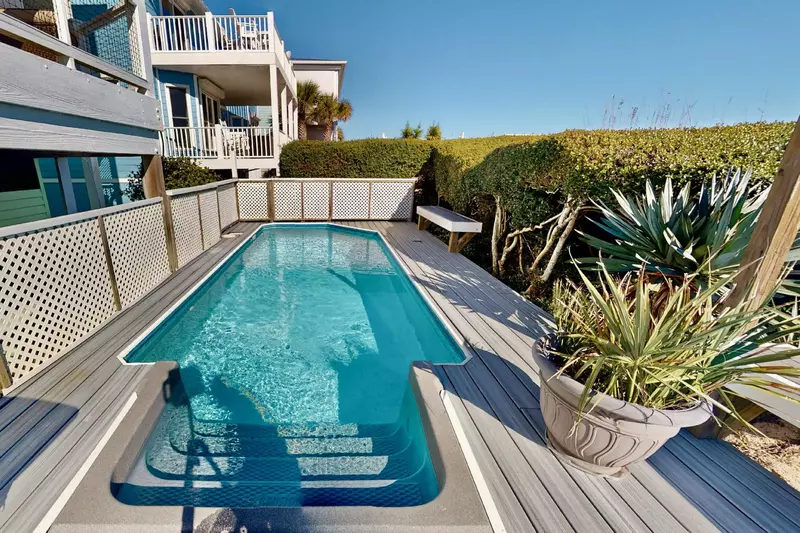 A private pool at the beach? Yes, please