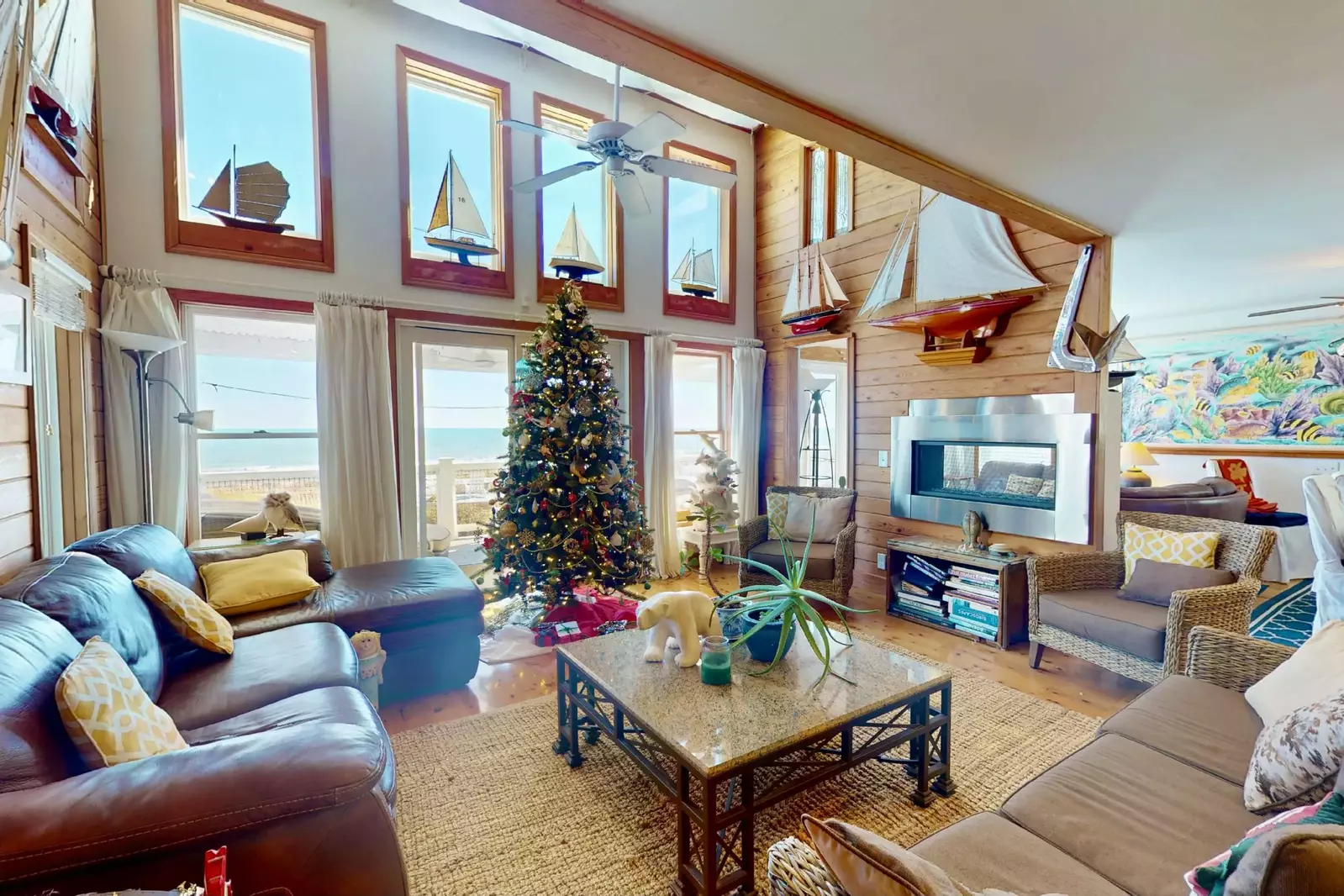 Everyone can hang out together in the main living room.  Christmas Tree not included :)