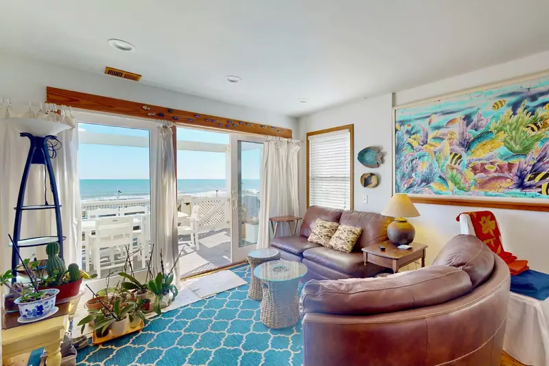 Relax inside or outside - there is plenty of space for your family or group at Seaside