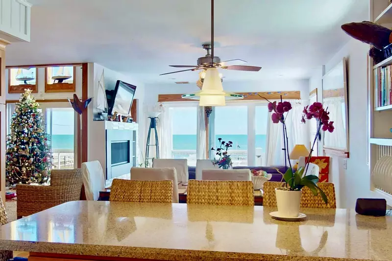 Grab a quick bite to eat at one of the counter seats