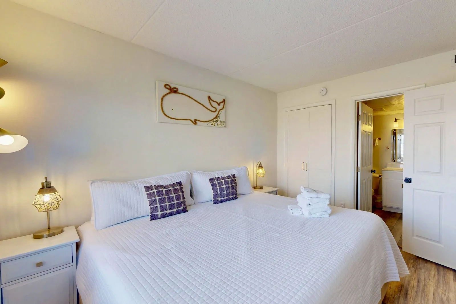 Coastal decorations throughout La Mare Vita offer a warm and inviting atmosphere