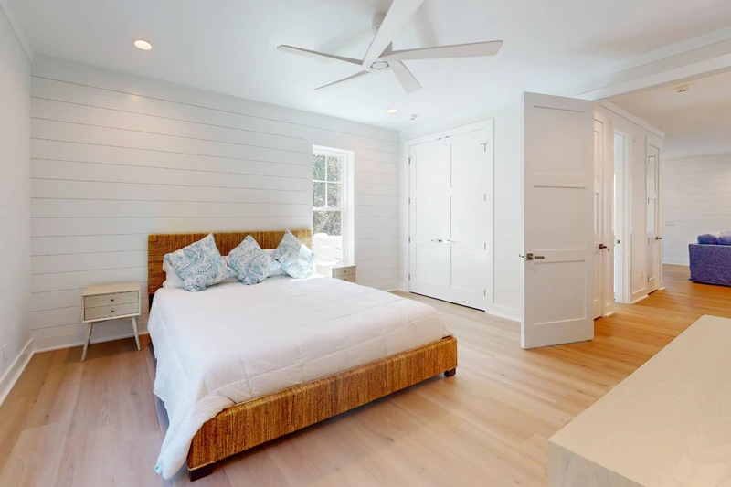 Easily accessible, the 1st floor suite is bright and clean