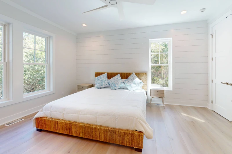 The 1st floor suite has a king bed