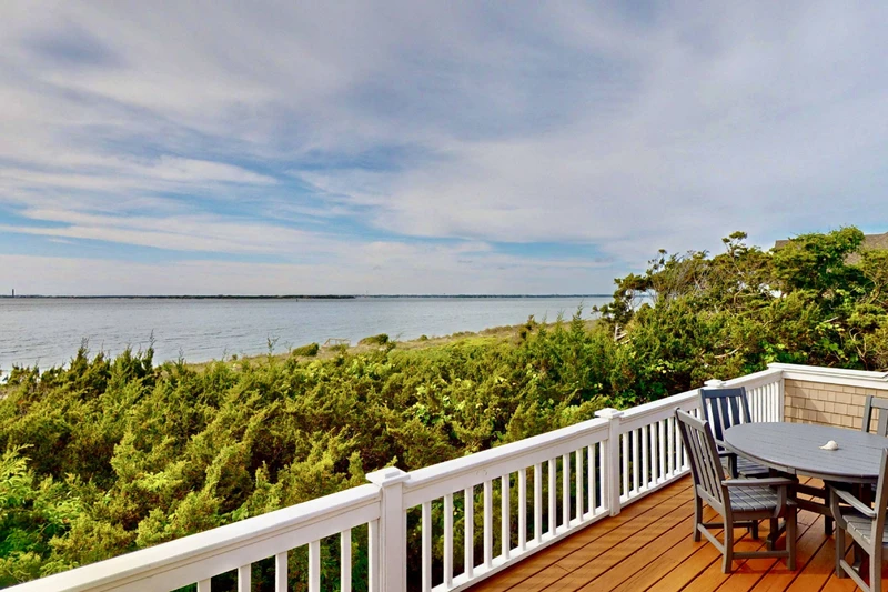 A perfect blend of ocean and forest