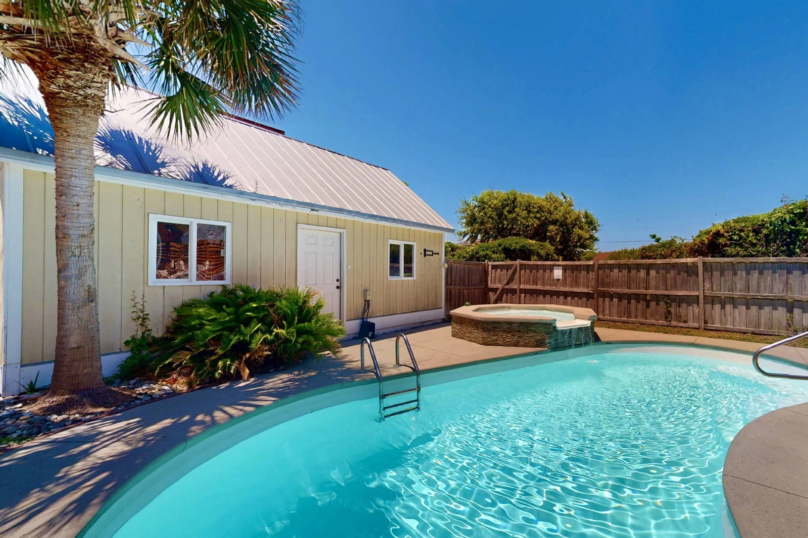 The shed next to the pool is loaded with beach toys, beach wagon, bikes for your use or you can store your items here also