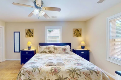 The owner's suite features a king bed and en-suite bathroom