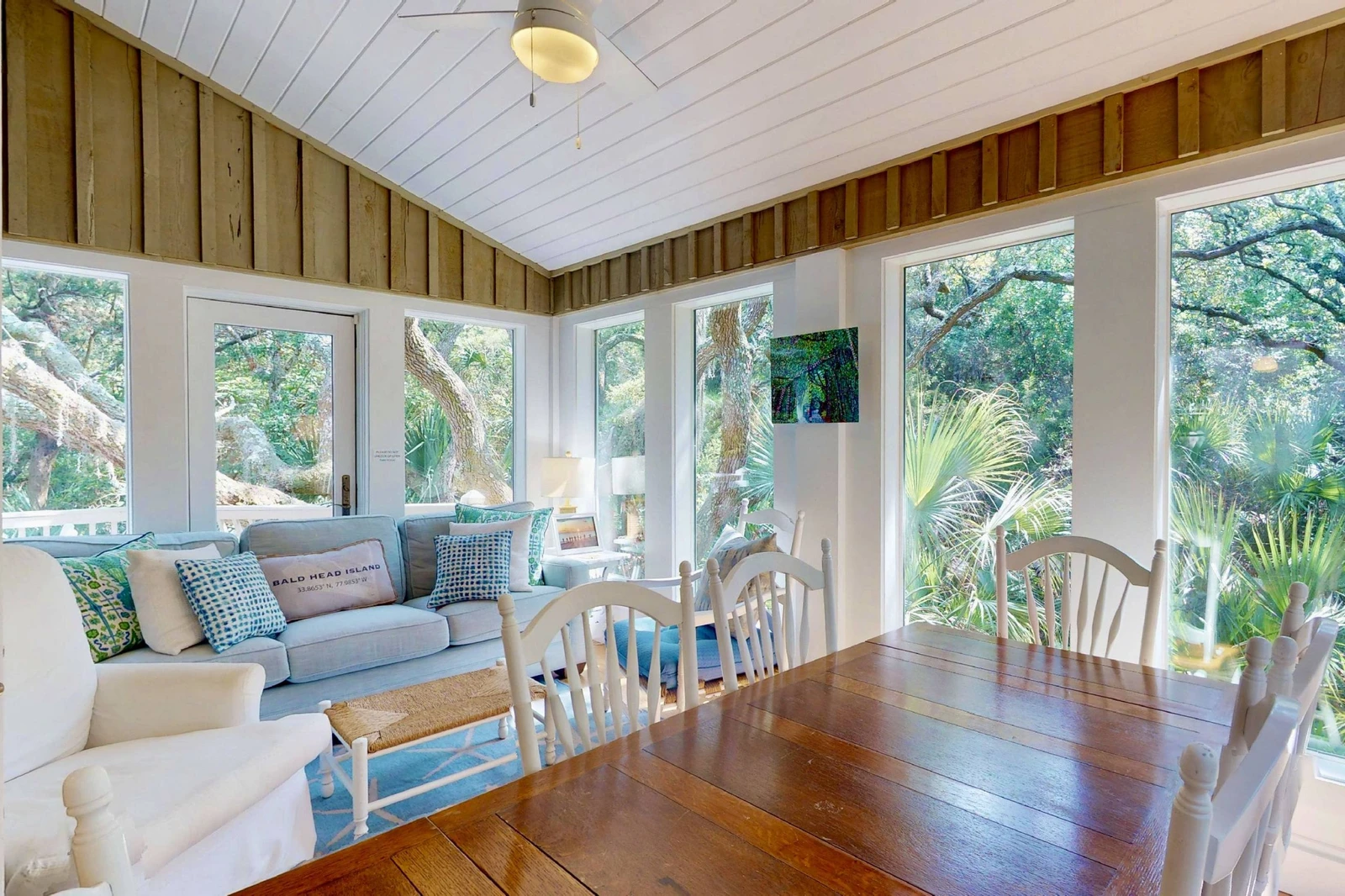 The family/dining room is the perfect spot to read a book, enjoy your morning coffee or just relax