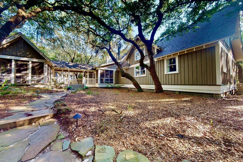 Groovy Grove has plenty of outdoor space for the kids to run around