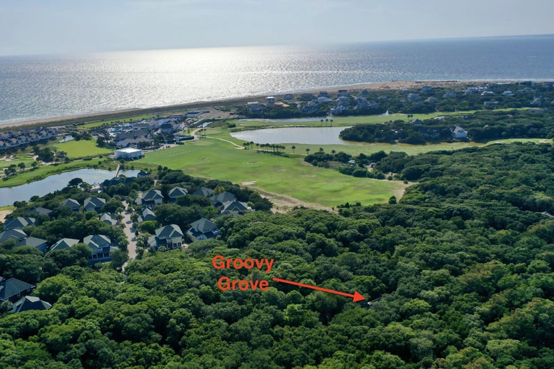 Groovy Grove is centrally located