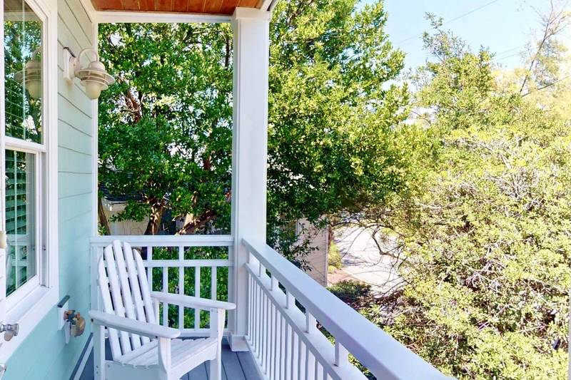 Private porch off bedroom 2