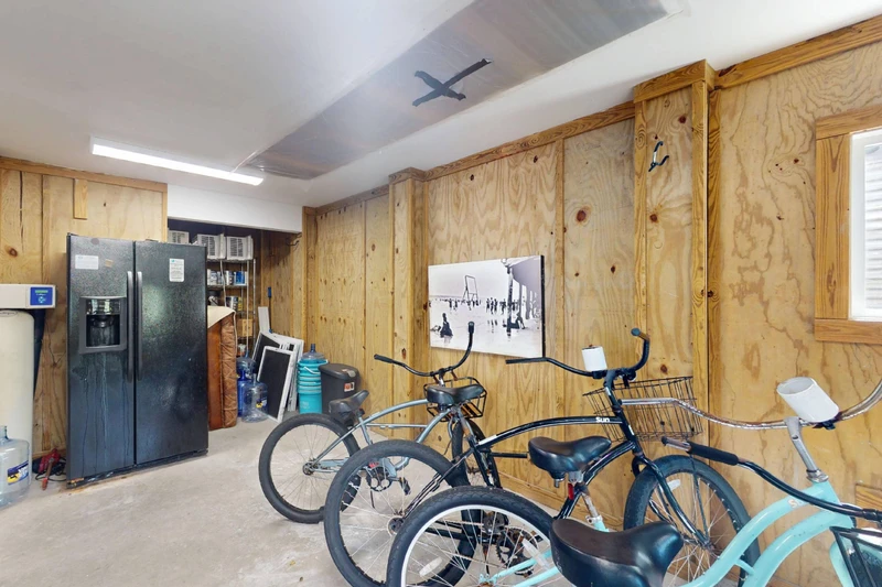 A couple bikes can be found in the garage for guest use (pictured bikes are not guaranteed)